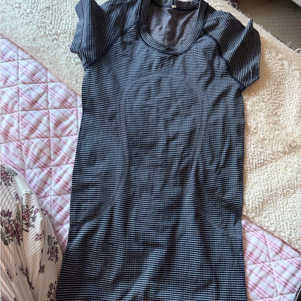 Striped Short Sleeve Athletic Dress - Black & White